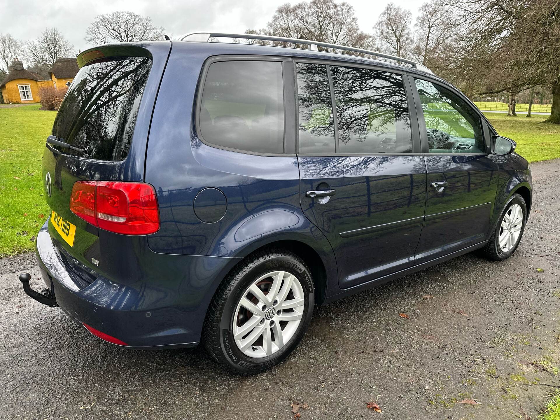 Oct 2012 Volkswagen Touran 1.6 TDI 105 SE 5dr