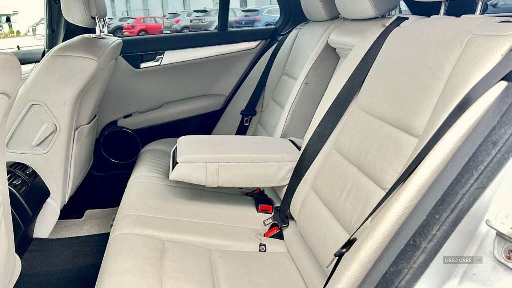 Nov 2009 Mercedes-Benz C-Class C250 CDI BlueEFFICIENCY Sport 5dr Auto