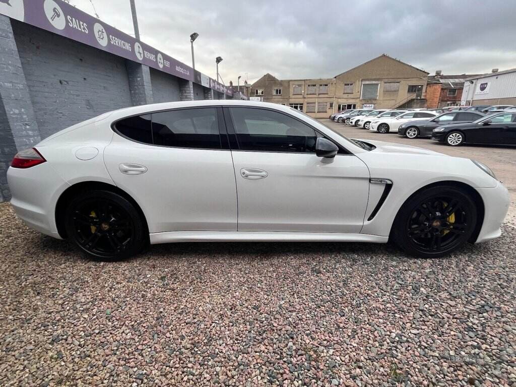 Apr 2012 Porsche Panamera 3.0 V6 Diesel 4dr Tiptronic S