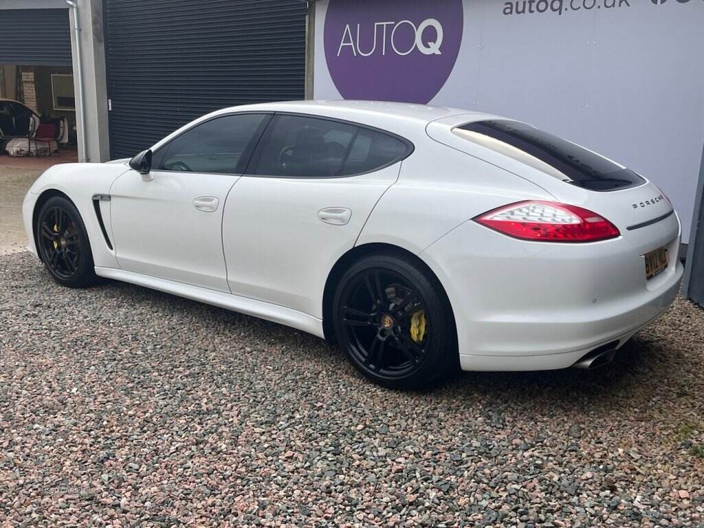 Apr 2012 Porsche Panamera 3.0 V6 Diesel 4dr Tiptronic S