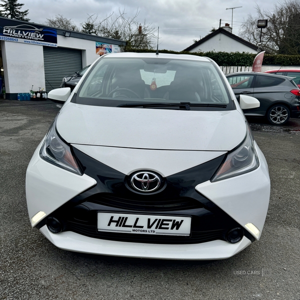 Toyota Aygo HATCHBACK in Down