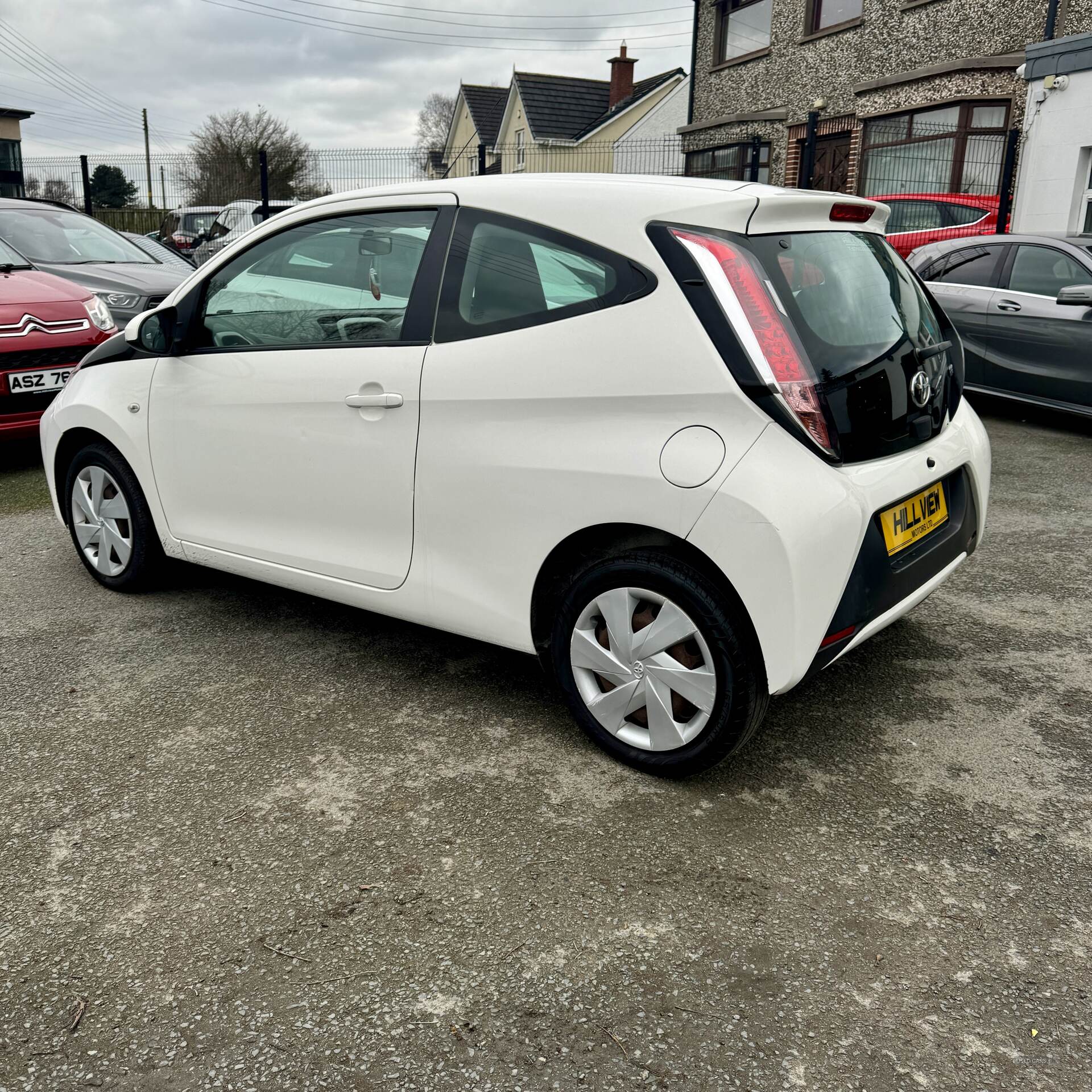 Toyota Aygo HATCHBACK in Down