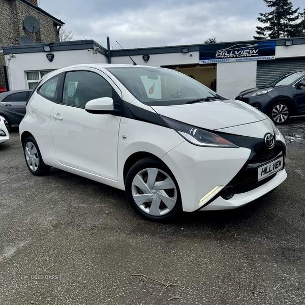 Toyota Aygo HATCHBACK in Down