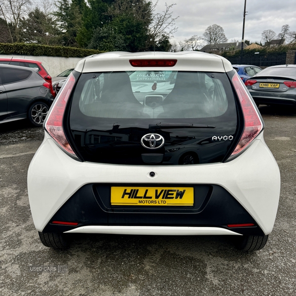 Toyota Aygo HATCHBACK in Down