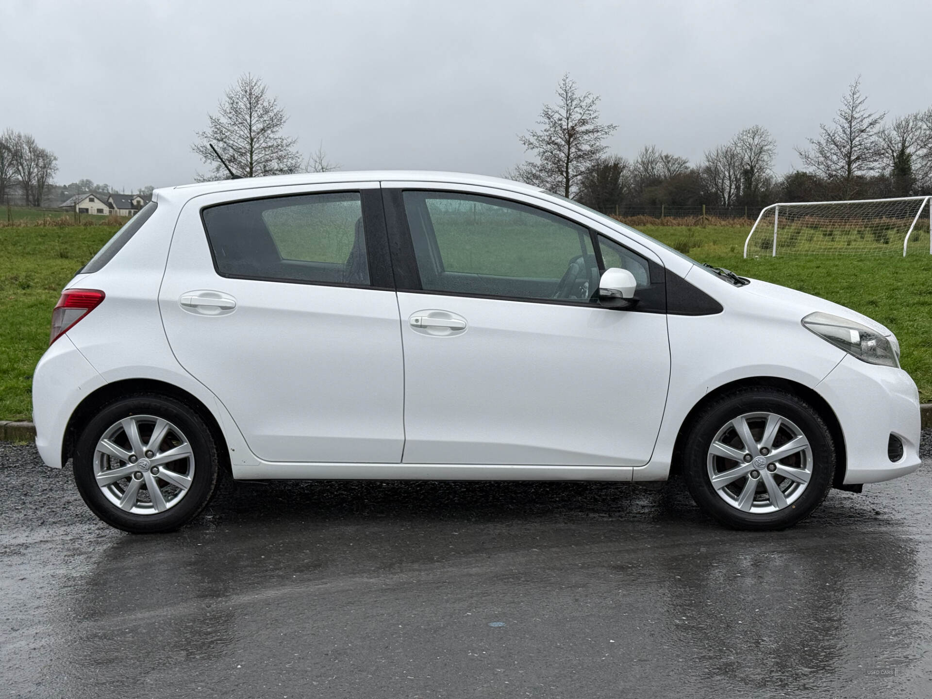 Mar 2013 Toyota Yaris 1.33 VVT-i TR 5dr