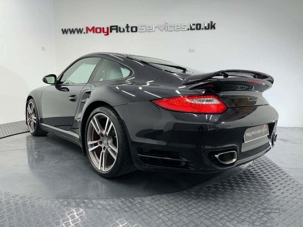 Jun 2012 Porsche 911 2dr PDK