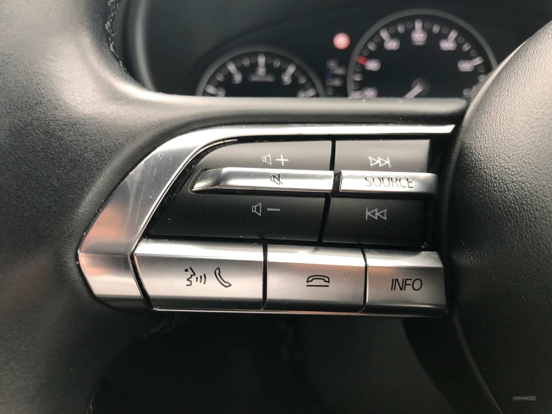 Apr 2022 Mazda 3 2.0 e-Skyactiv G MHEV SE-L 5dr