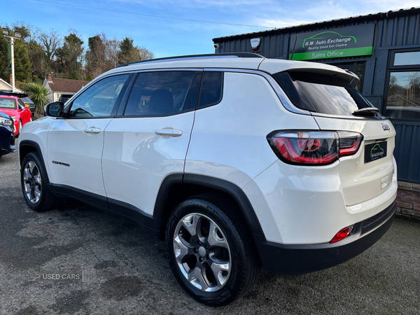 Jeep Compass SW in Down