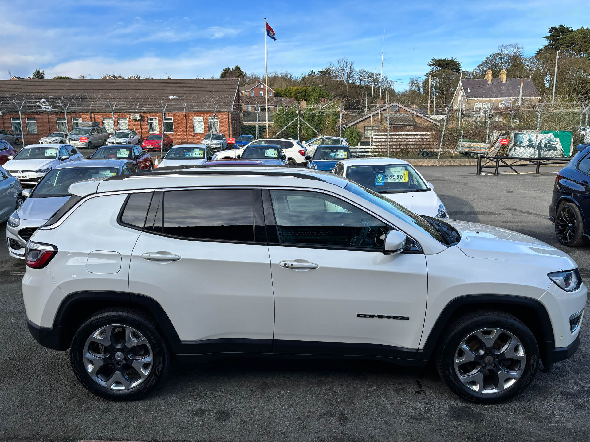 Jeep Compass SW in Down