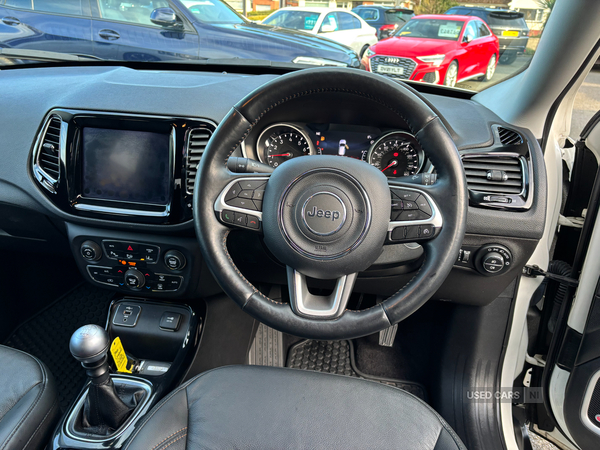 Jeep Compass SW in Down