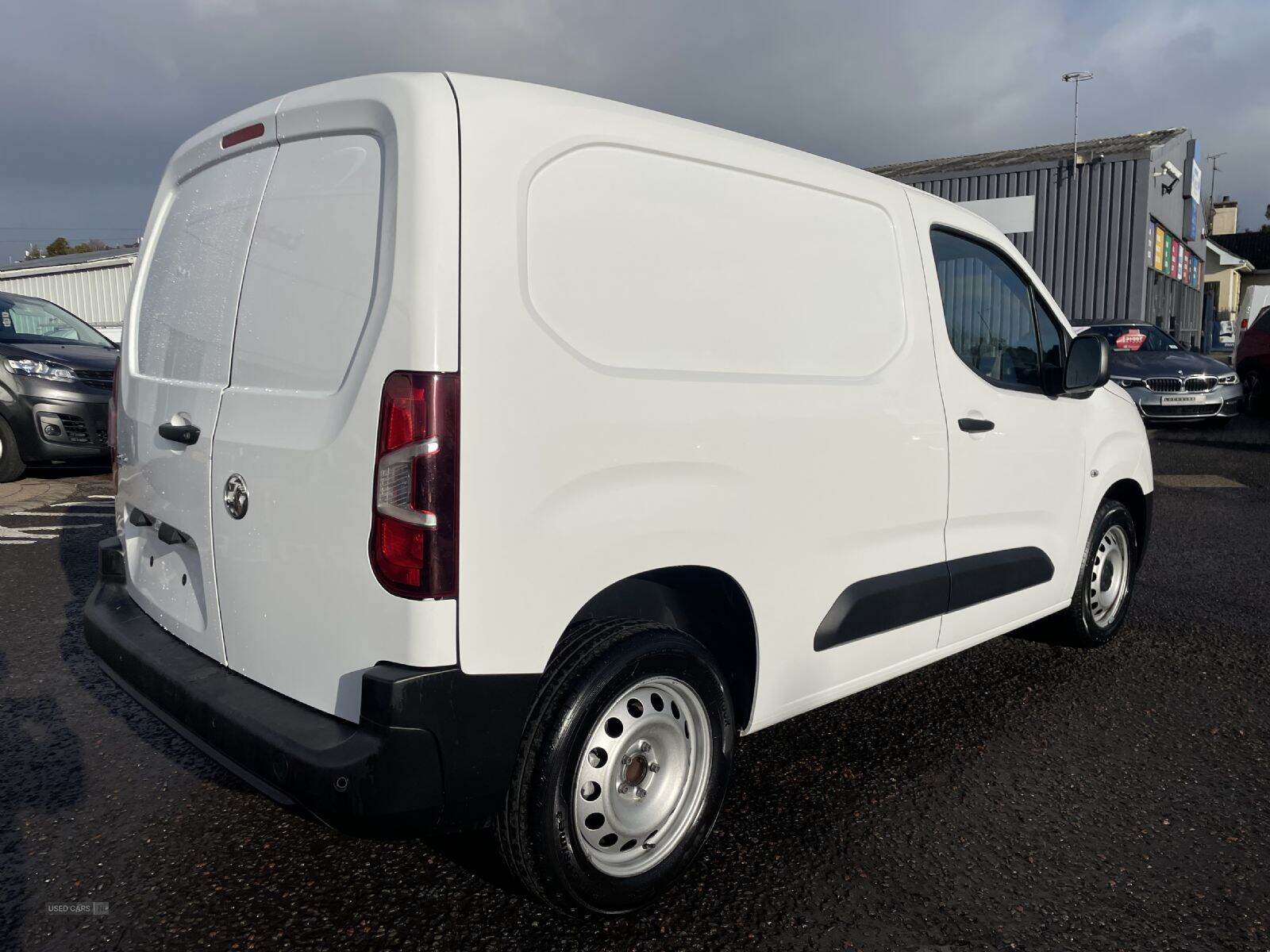 Jan 2022 Vauxhall Combo 2300 1.5 Turbo D 130ps H1 Dynamic Van