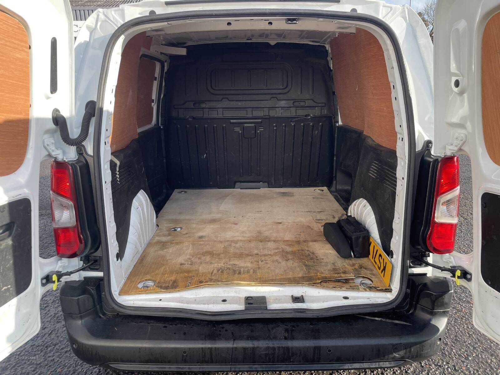 Jan 2022 Vauxhall Combo 2300 1.5 Turbo D 130ps H1 Dynamic Van