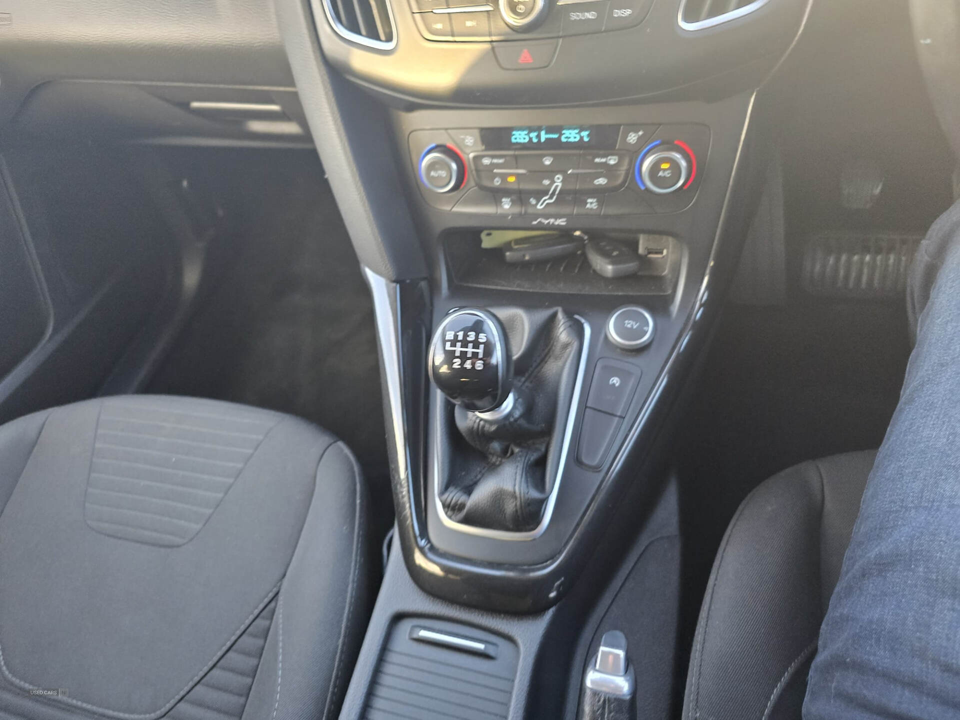 Apr 2015 Ford Focus 1.6 TDCi 115 Titanium 5dr