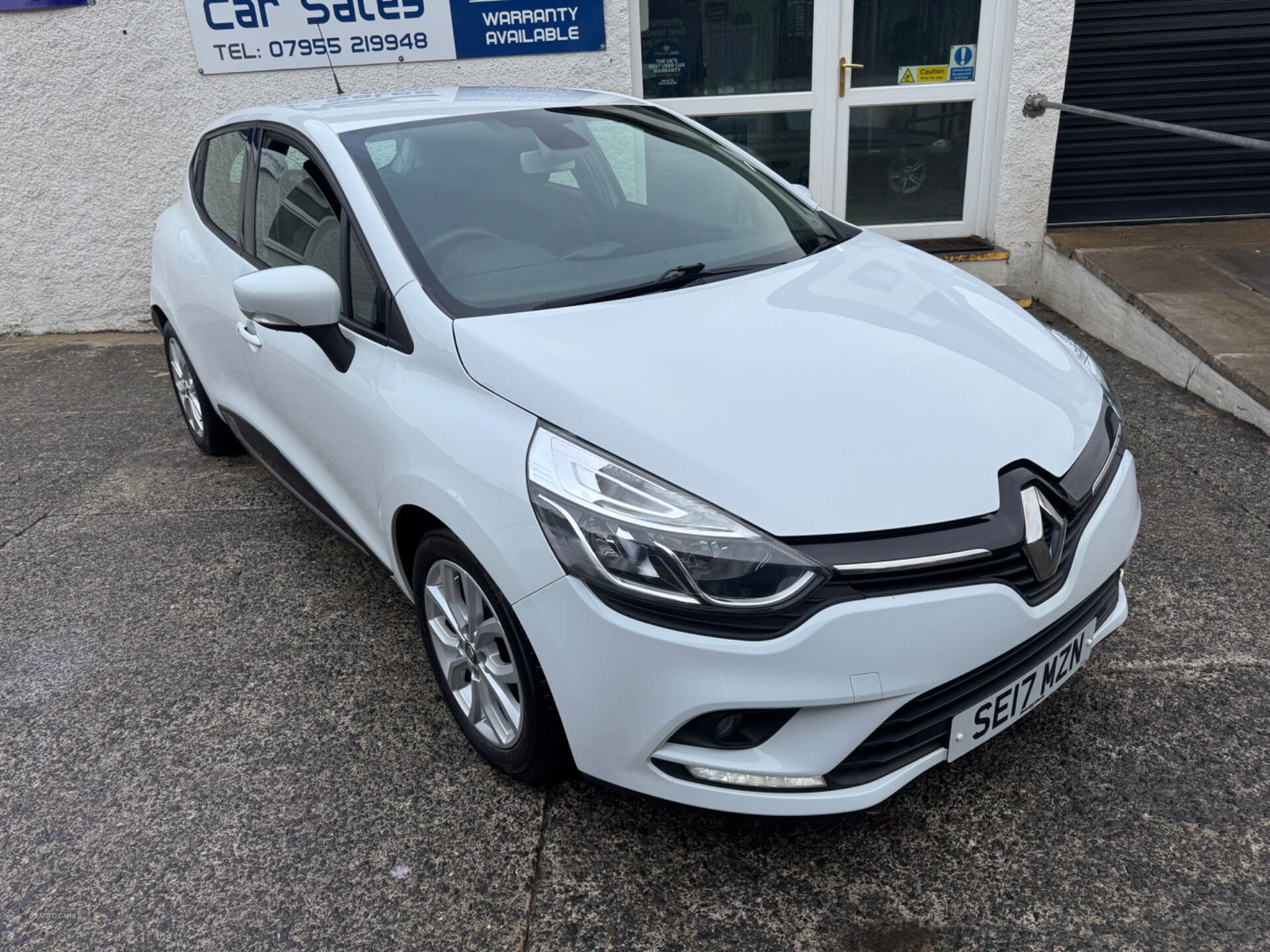 Renault Clio HATCHBACK in Down