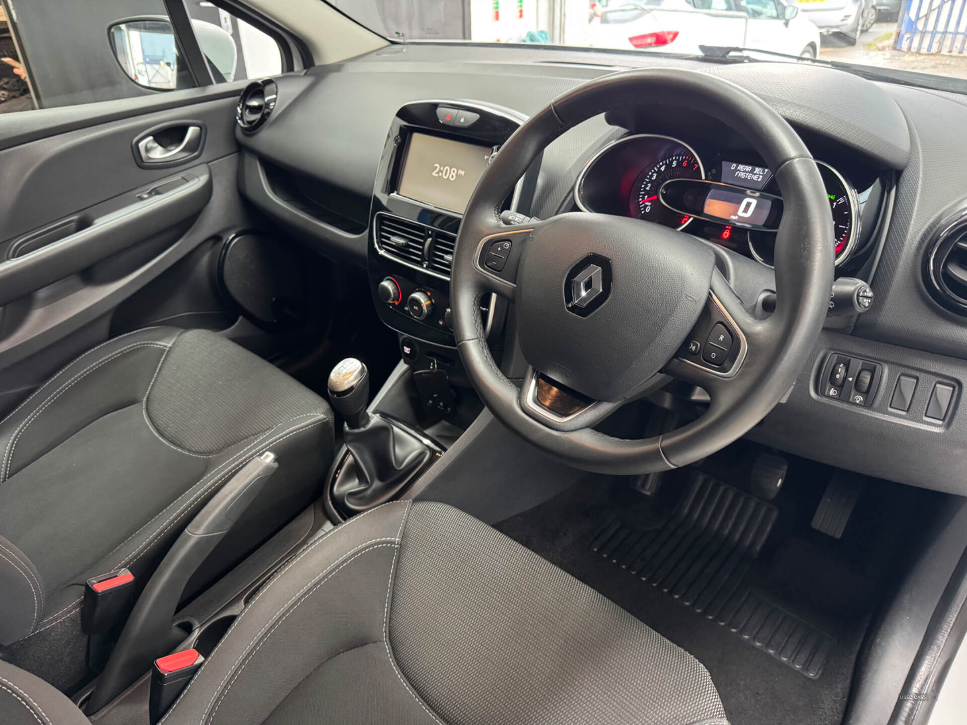 Renault Clio HATCHBACK in Down