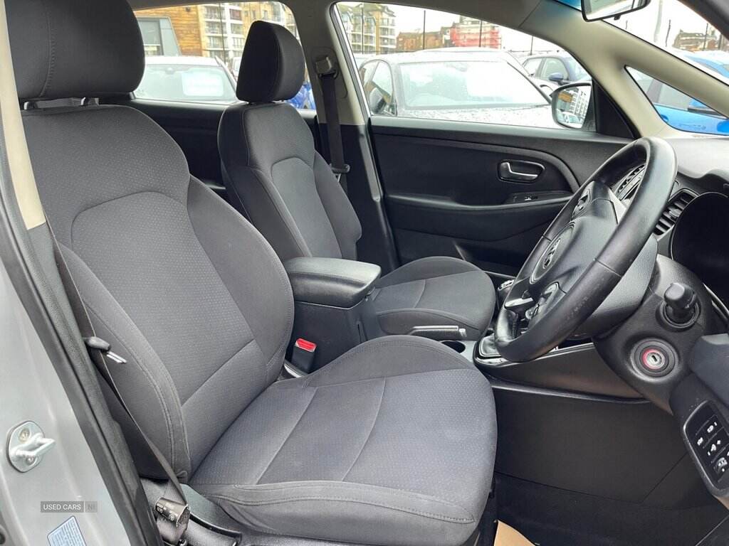 Apr 2014 Kia Carens 1.6 GDi 1 5dr