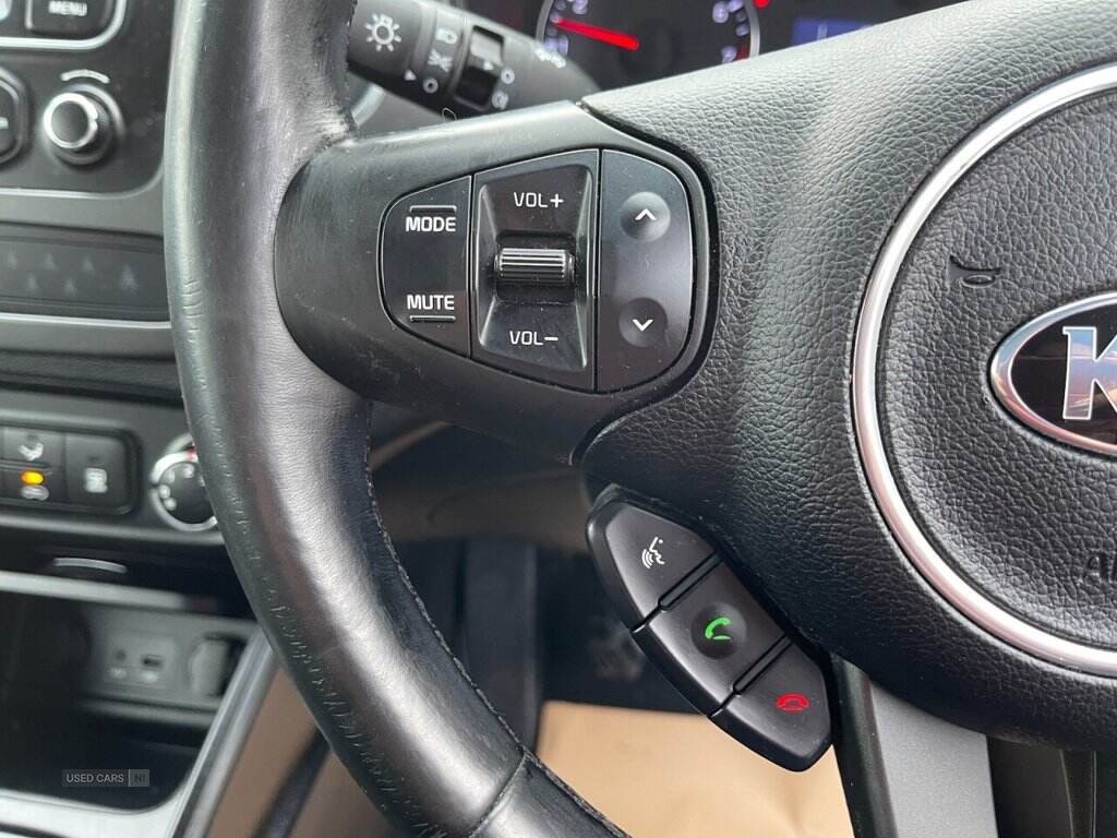 Apr 2014 Kia Carens 1.6 GDi 1 5dr