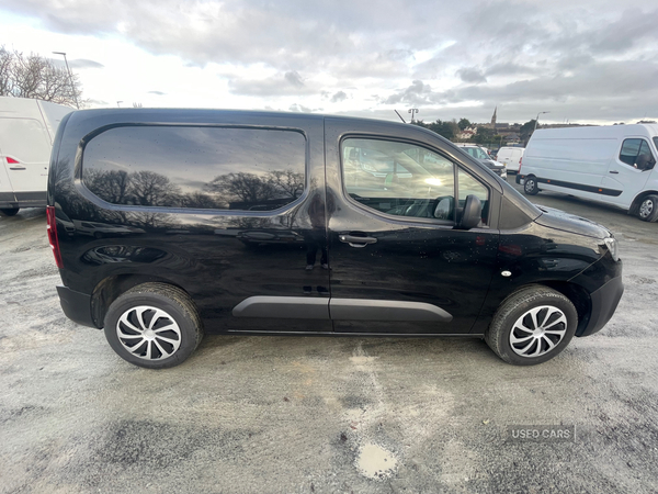 Citroen Berlingo M DIESEL in Down