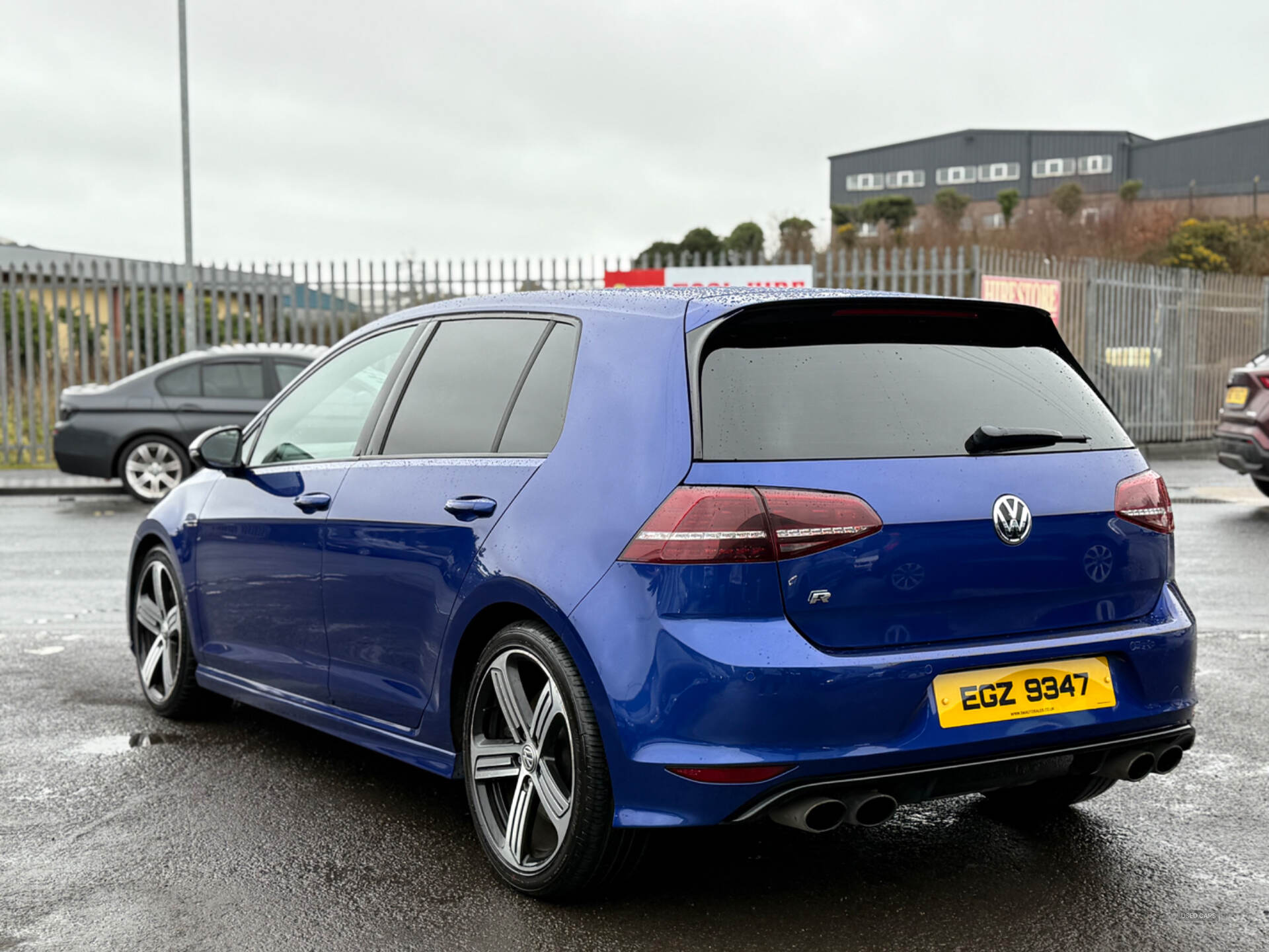 Volkswagen Golf HATCHBACK in Down