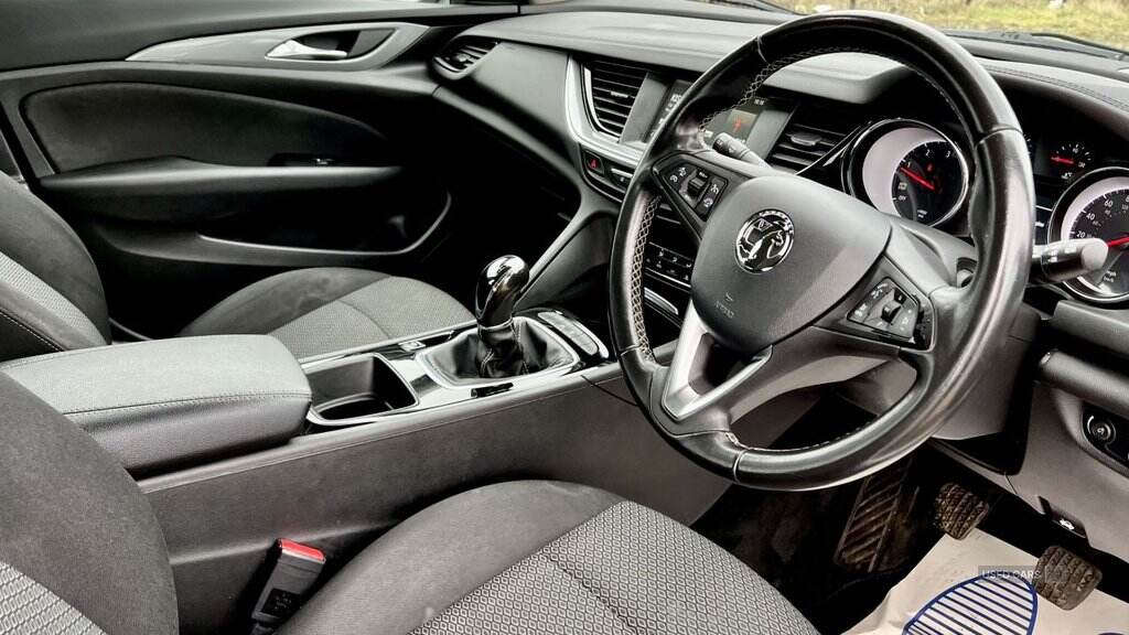 Jan 2018 Vauxhall Insignia 1.6 Turbo D ecoTec Design 5dr
