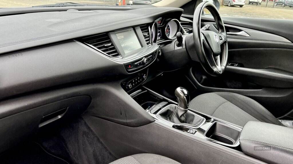 Jan 2018 Vauxhall Insignia 1.6 Turbo D ecoTec Design 5dr