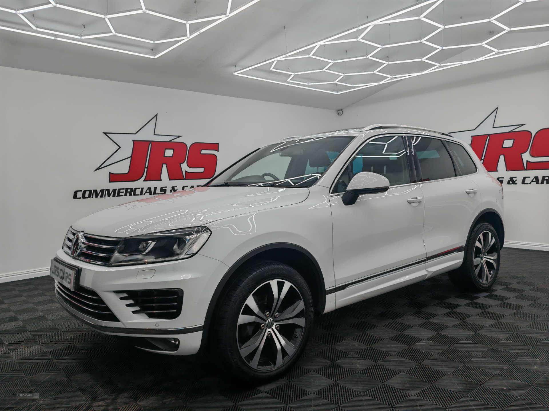 Apr 2015 Volkswagen Touareg 3.0 V6 TDI BlueMotion Tech 262 R-Line 5dr Tip Auto