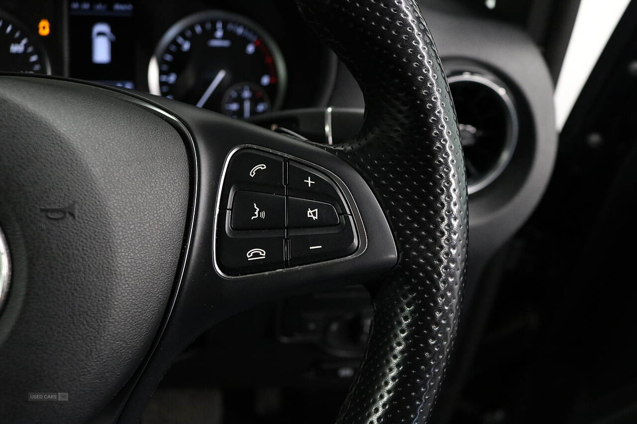 Jun 2022 Mercedes-Benz Vito 114 CDI Select 9-Seater