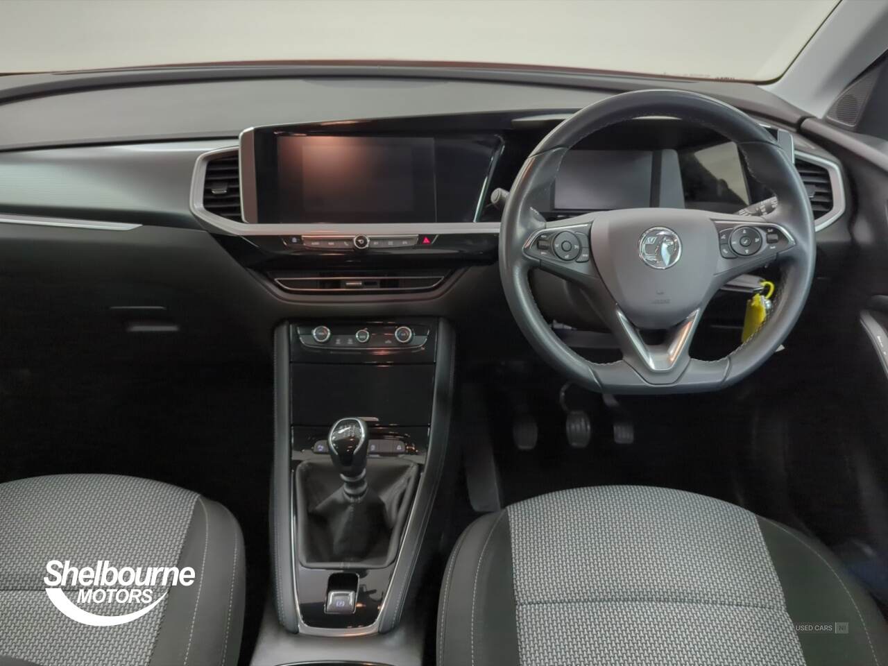 Mar 2022 Vauxhall Grandland 1.2 Turbo SE 5dr