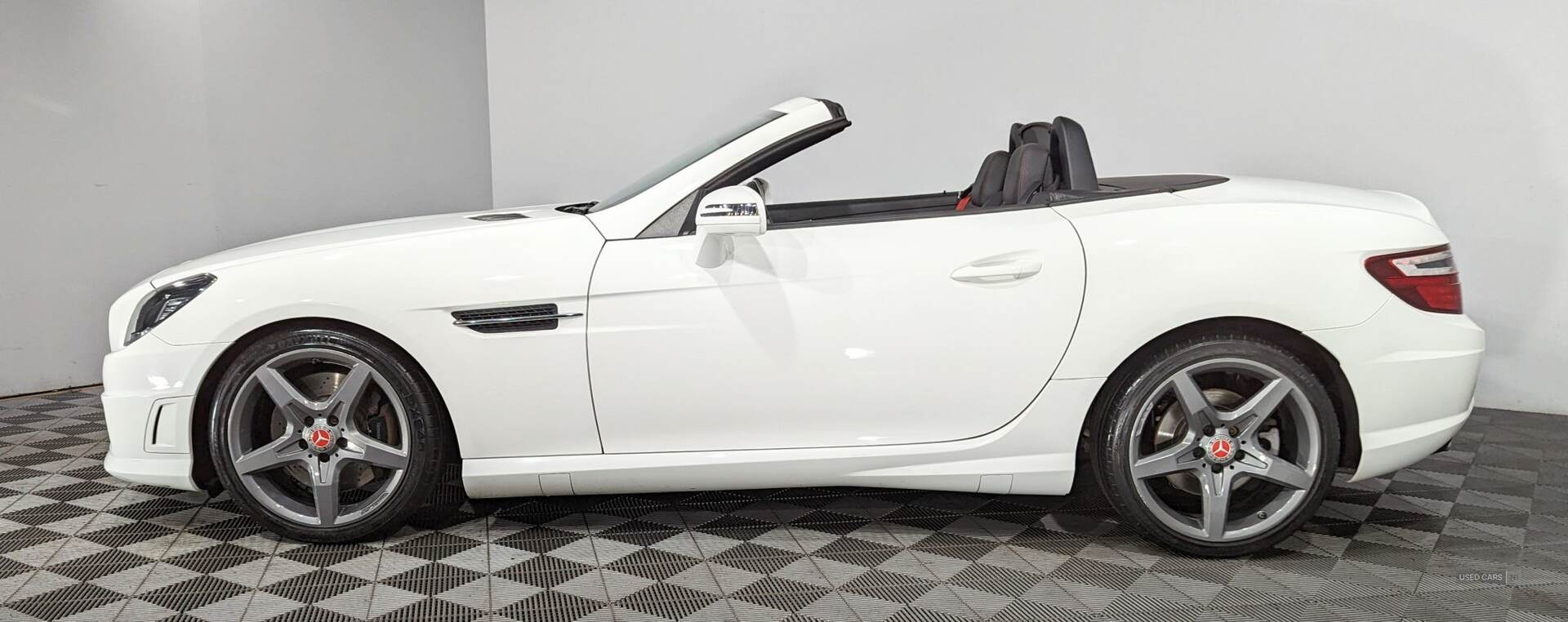 Jan 2014 Mercedes SLK-Class SLK 250 CDI BlueEFFICIENCY AMG Sport 2dr Tip Auto