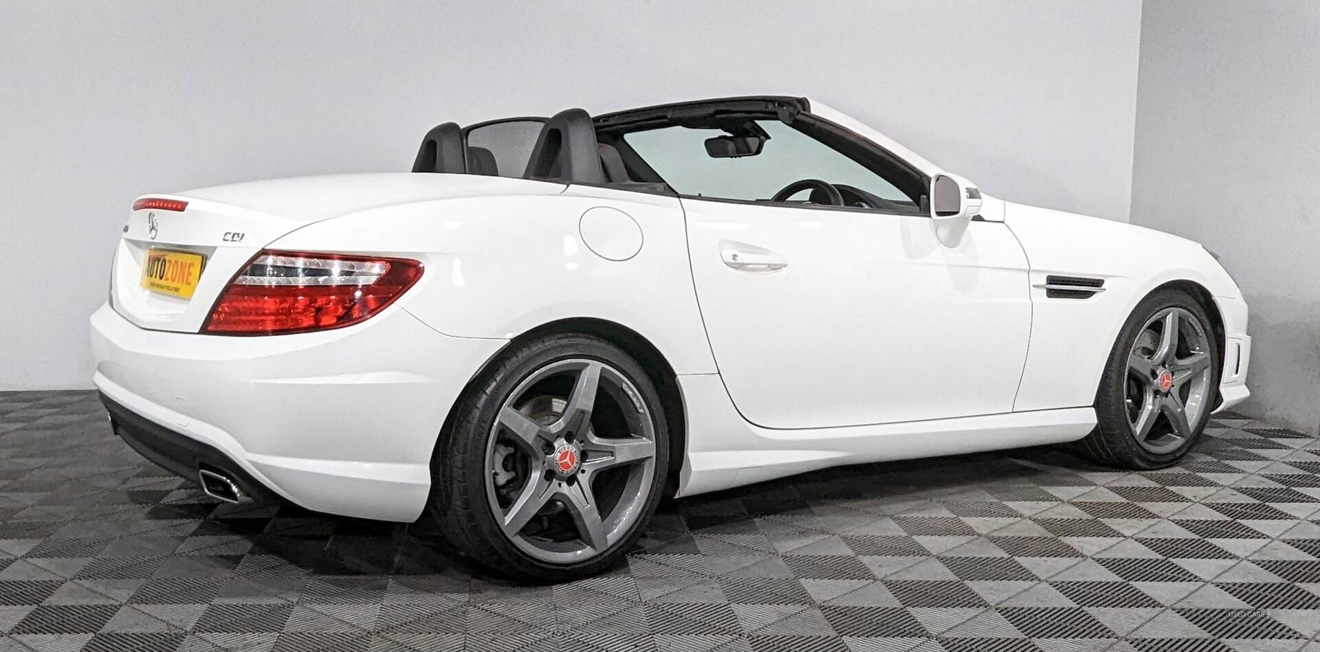 Jan 2014 Mercedes SLK-Class SLK 250 CDI BlueEFFICIENCY AMG Sport 2dr Tip Auto