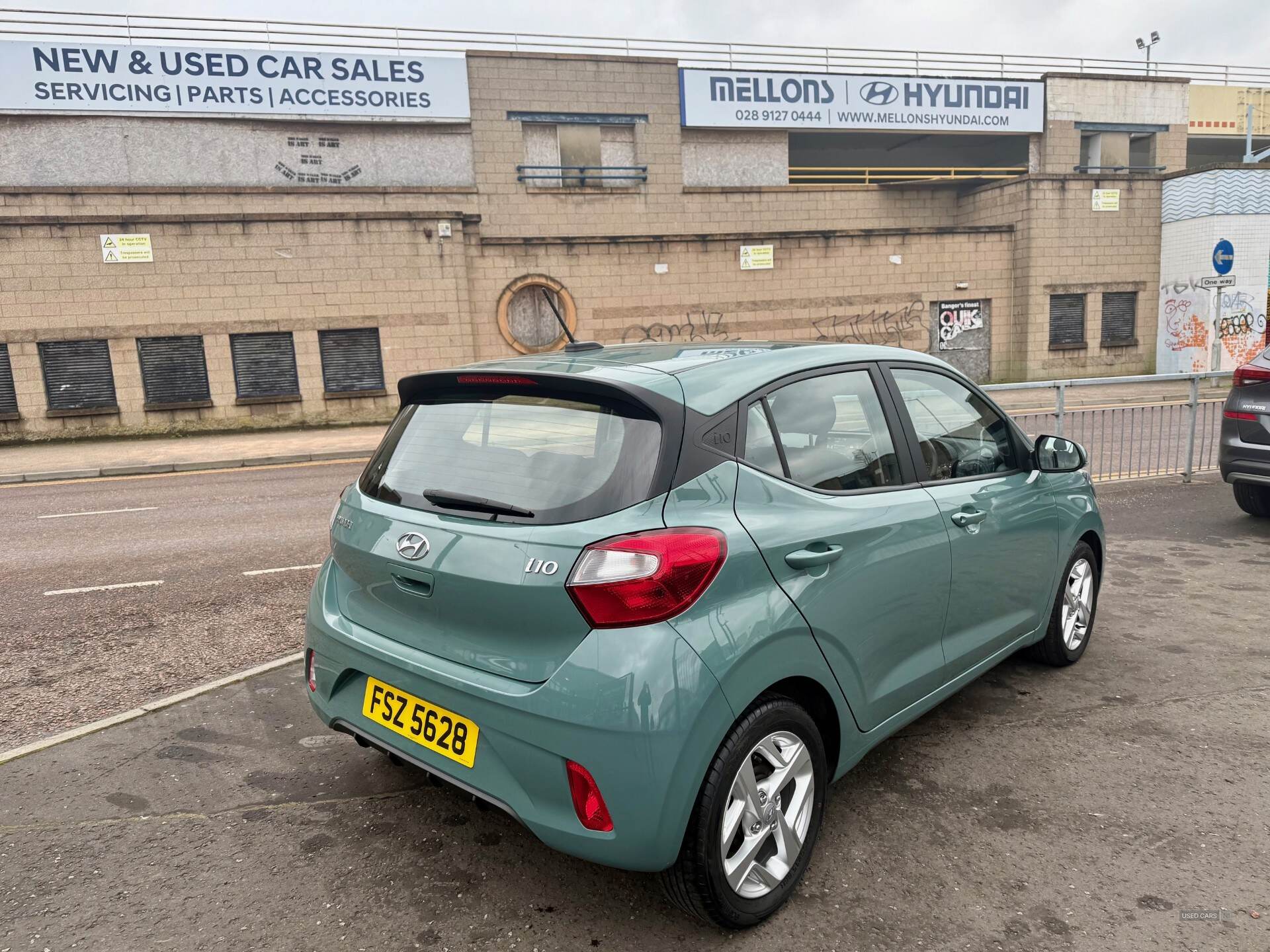 Hyundai i10 HATCHBACK in Down