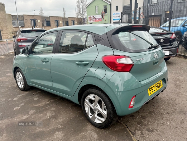 Hyundai i10 HATCHBACK in Down