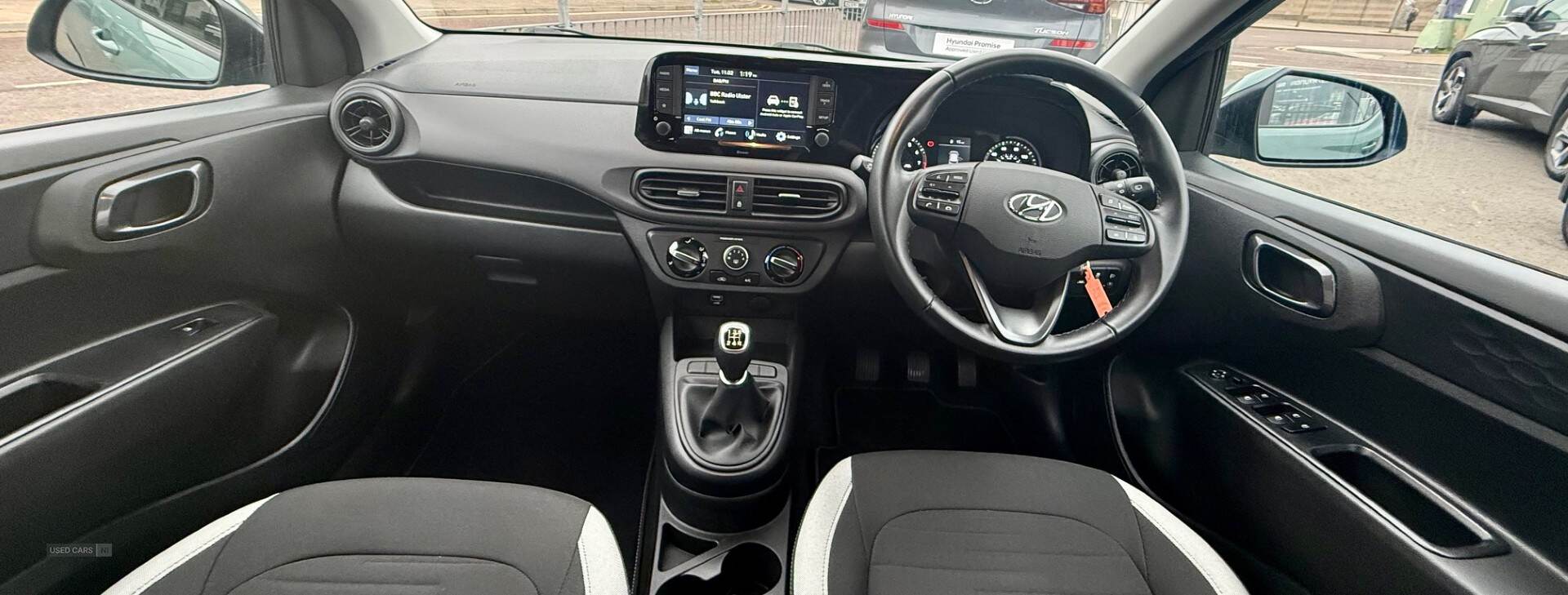 Hyundai i10 HATCHBACK in Down