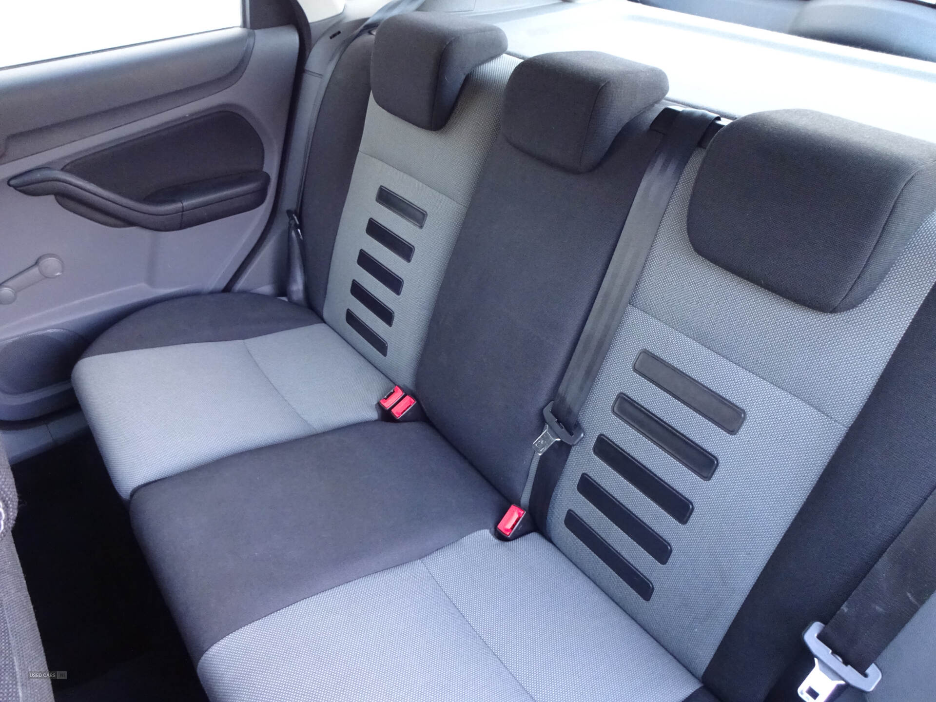 Dec 2009 Ford Focus 1.6 Zetec 5dr