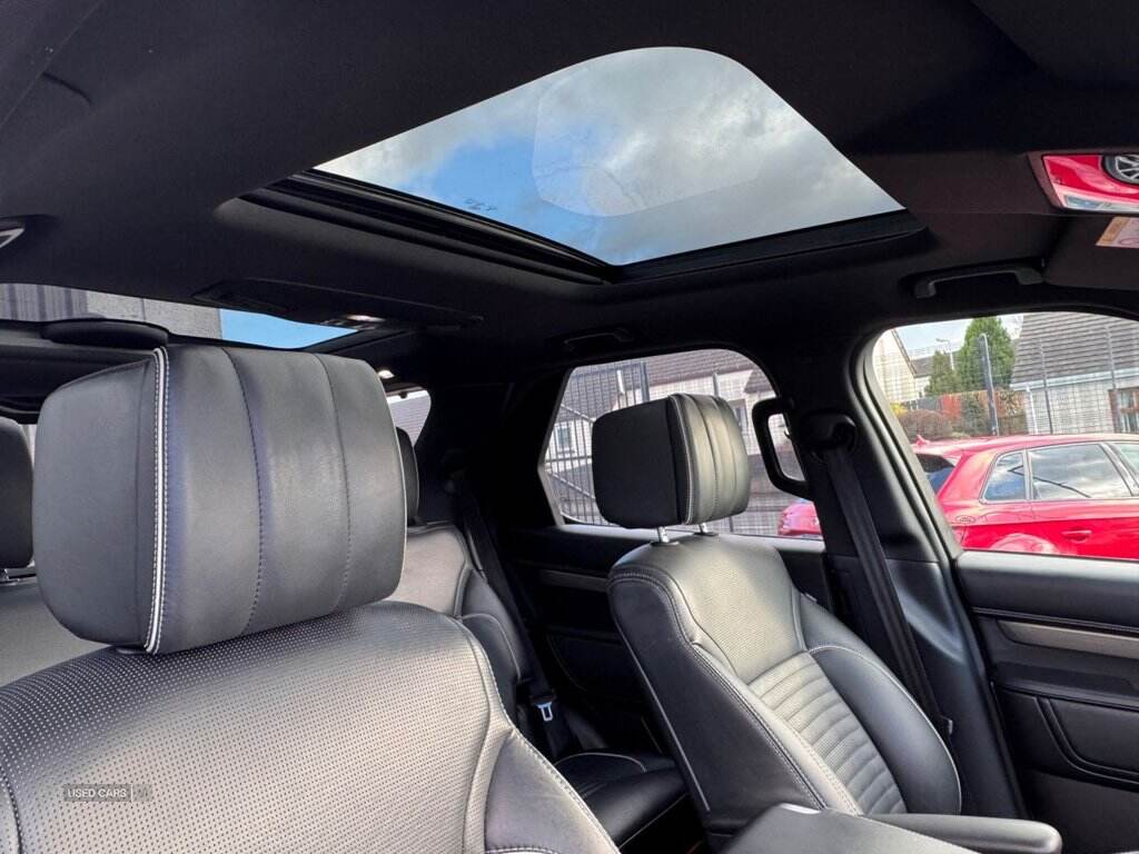 Aug 2018 Land Rover Discovery 3.0 SDV6 HSE Luxury 5dr Auto