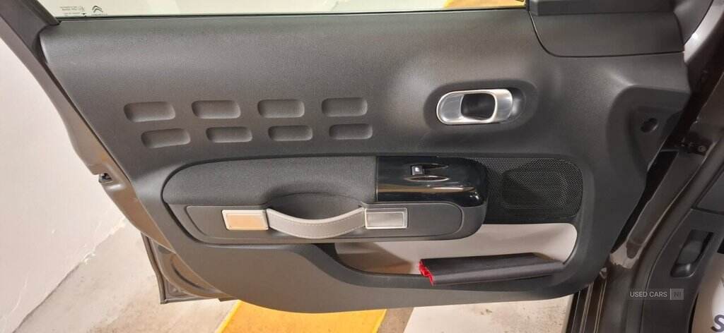 Dec 2017 Citroen C3 1.2 PureTech 82 Flair 5dr