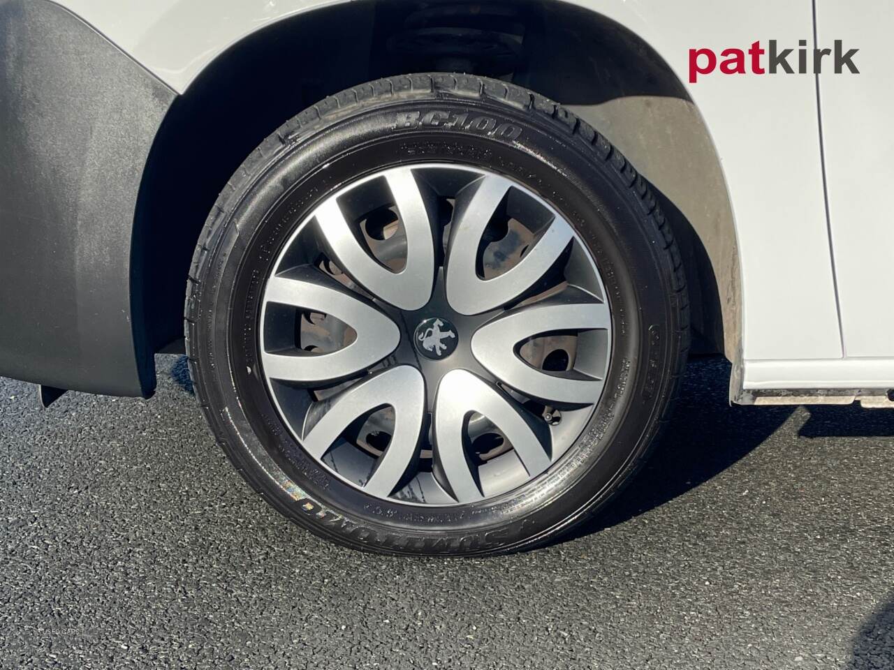 Oct 2021 Peugeot Partner 1000 1.5 BlueHDi 130 Professional Premium Van EAT8