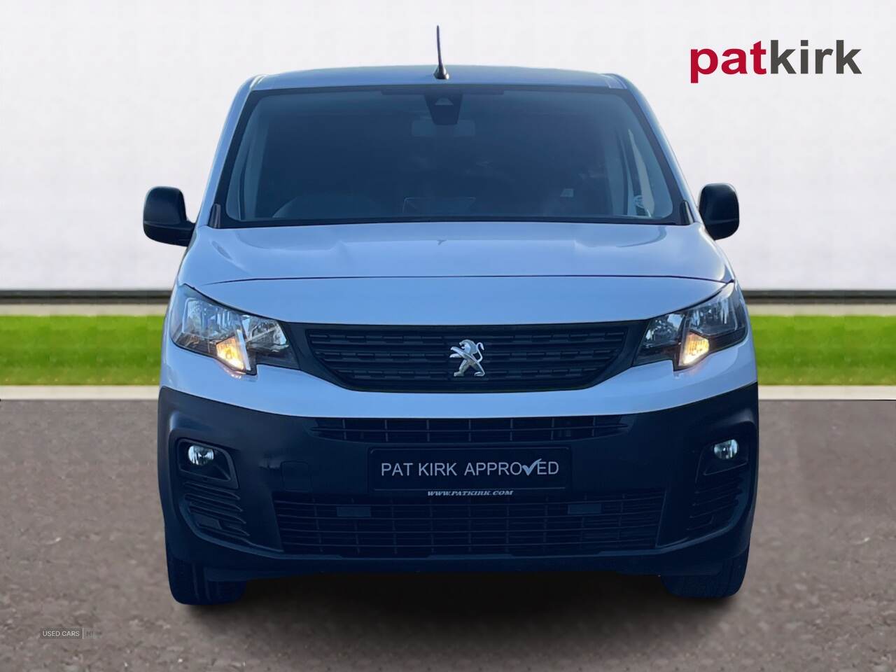 Oct 2021 Peugeot Partner 1000 1.5 BlueHDi 130 Professional Premium Van EAT8