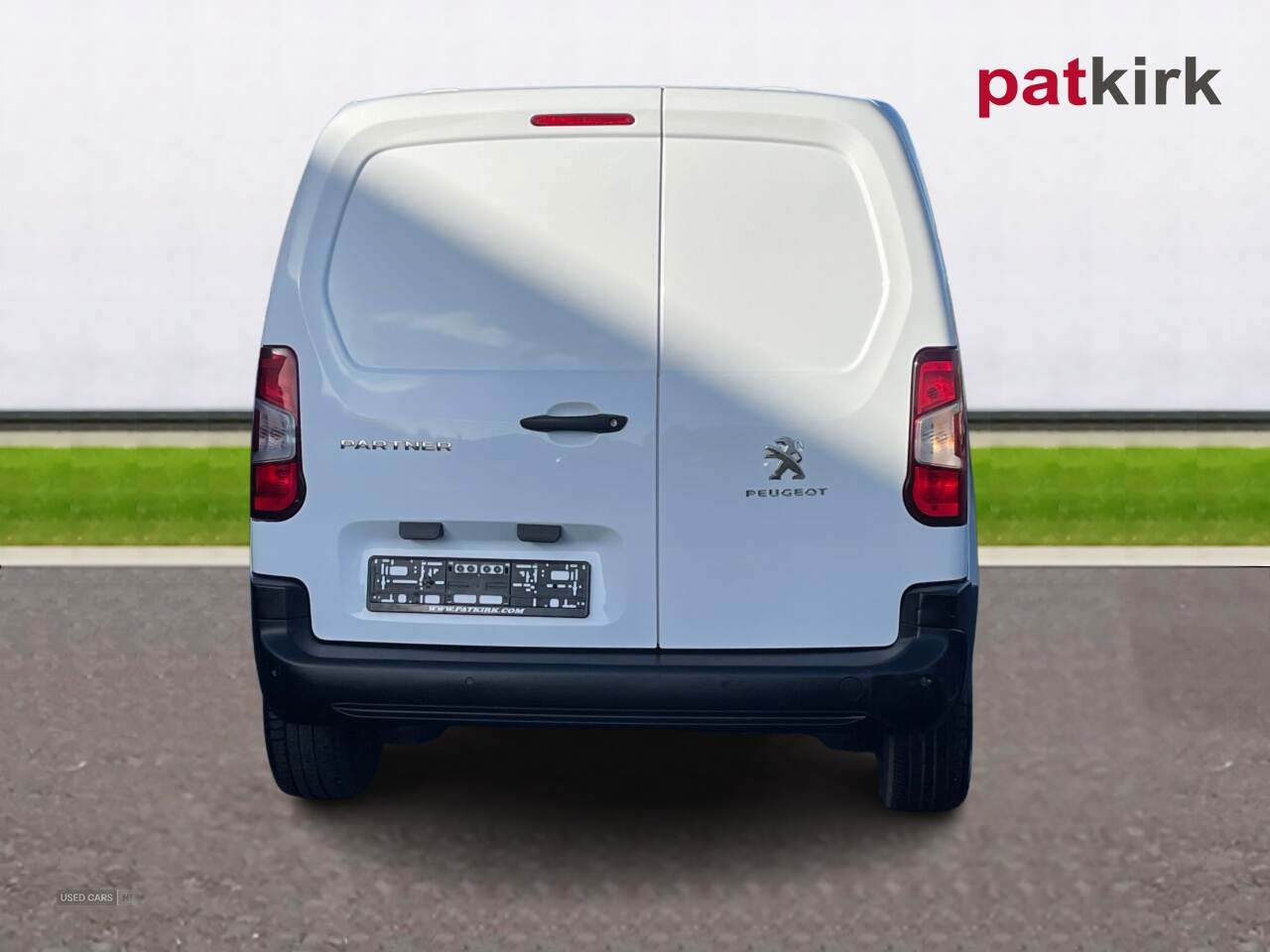 Oct 2021 Peugeot Partner 1000 1.5 BlueHDi 130 Professional Premium Van EAT8