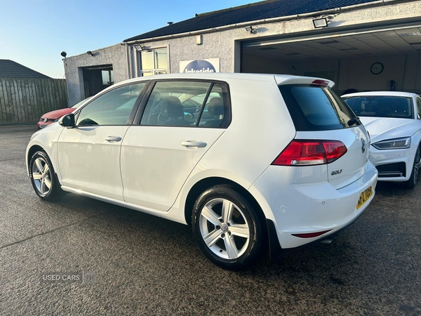 Volkswagen Golf HATCHBACK in Down