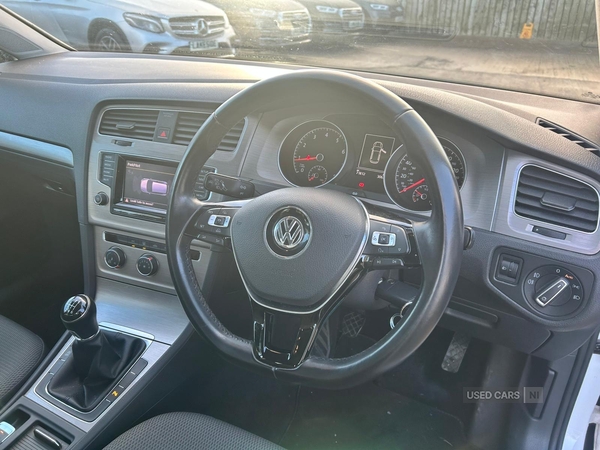 Volkswagen Golf HATCHBACK in Down