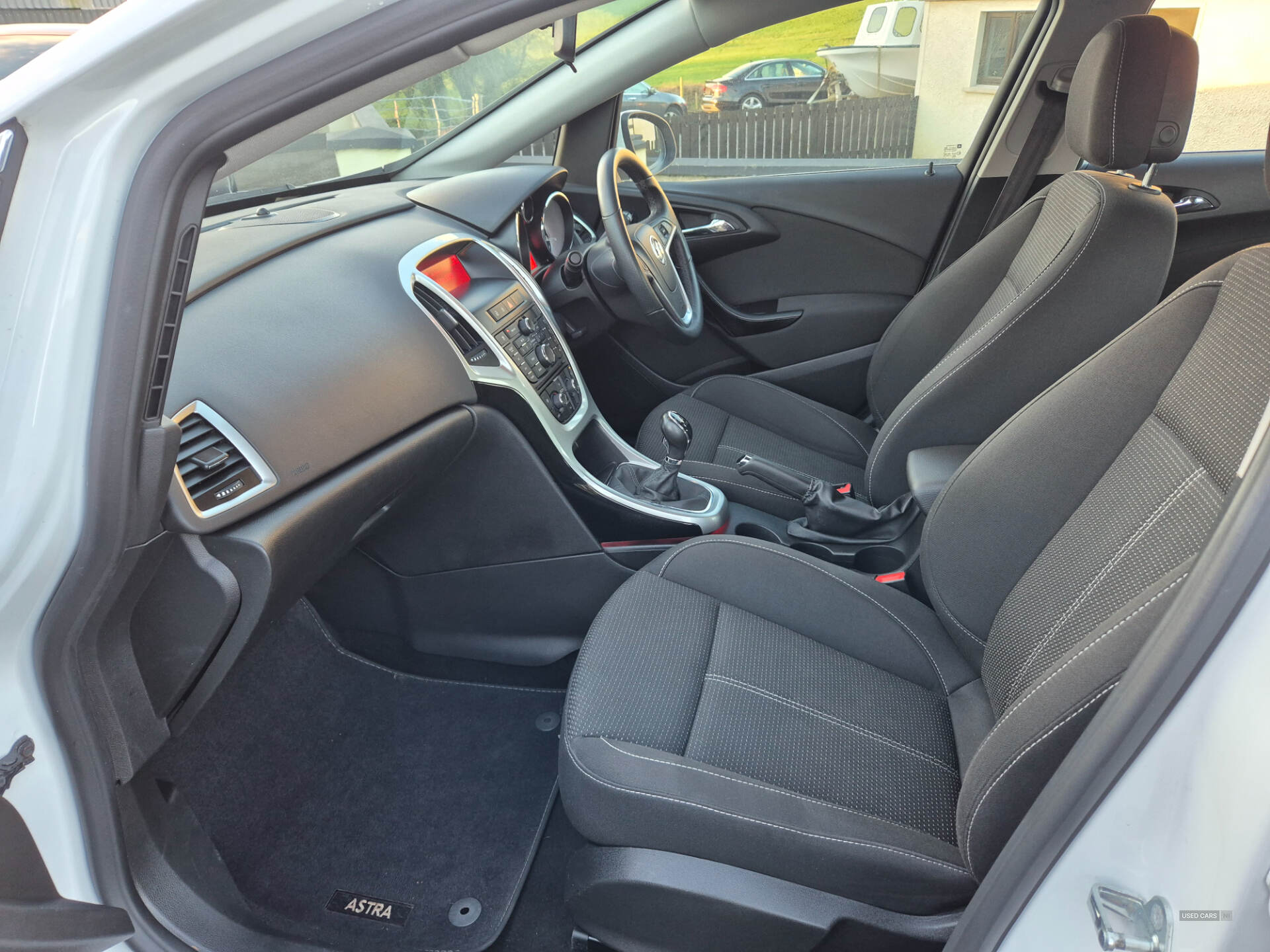 Sep 2015 Vauxhall Astra 2.0 CDTi 16V ecoFLEX SRi [165] 5dr
