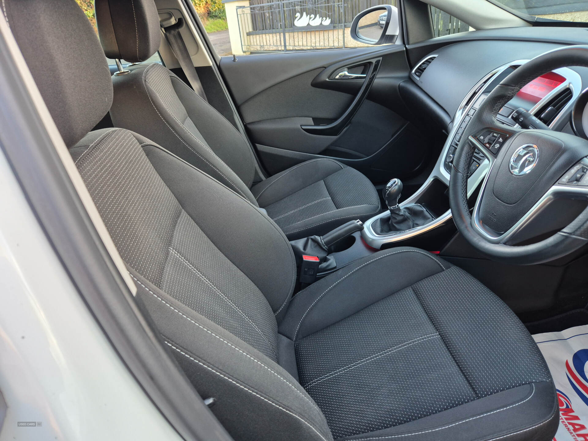 Sep 2015 Vauxhall Astra 2.0 CDTi 16V ecoFLEX SRi [165] 5dr