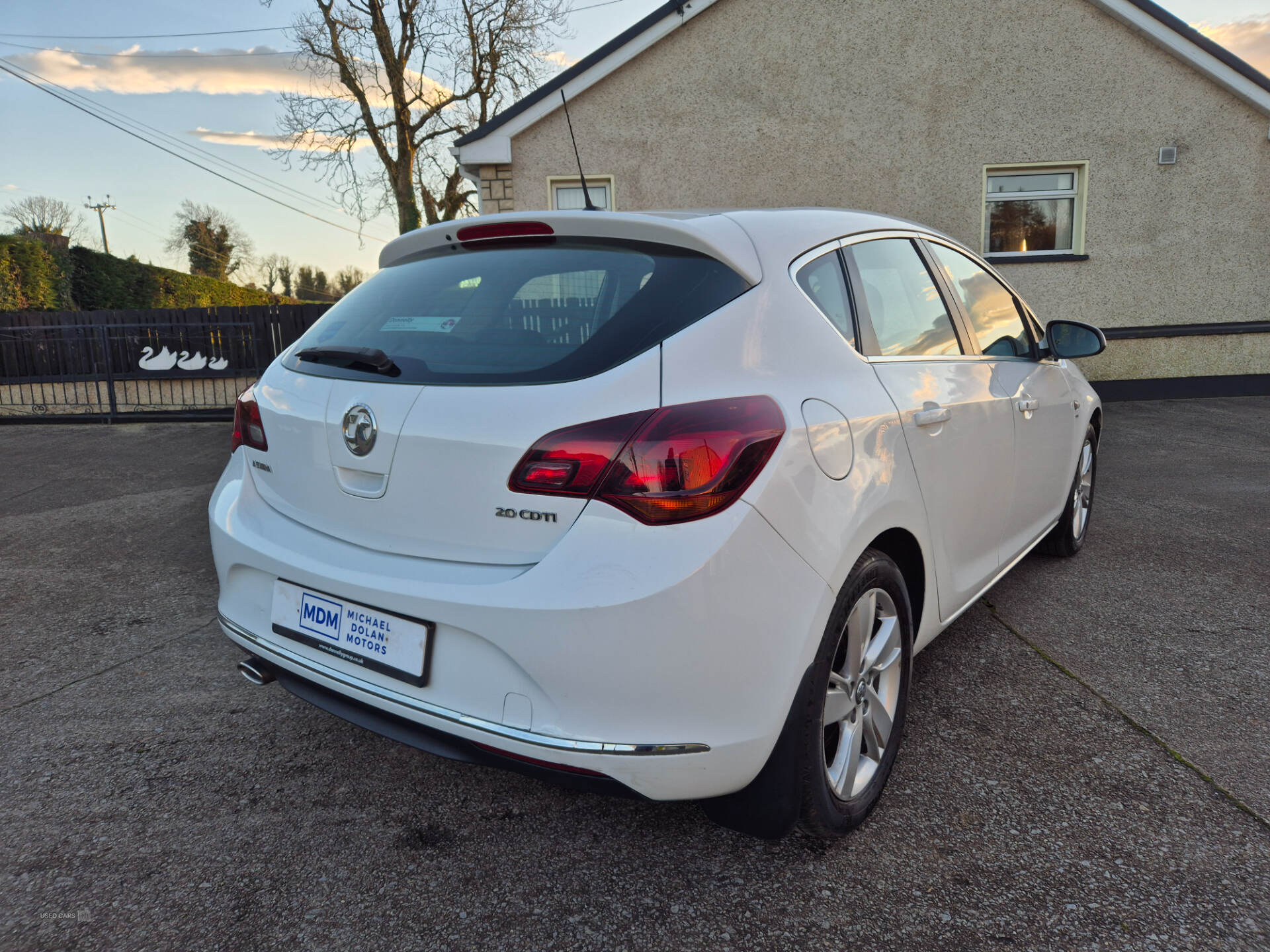Sep 2015 Vauxhall Astra 2.0 CDTi 16V ecoFLEX SRi [165] 5dr