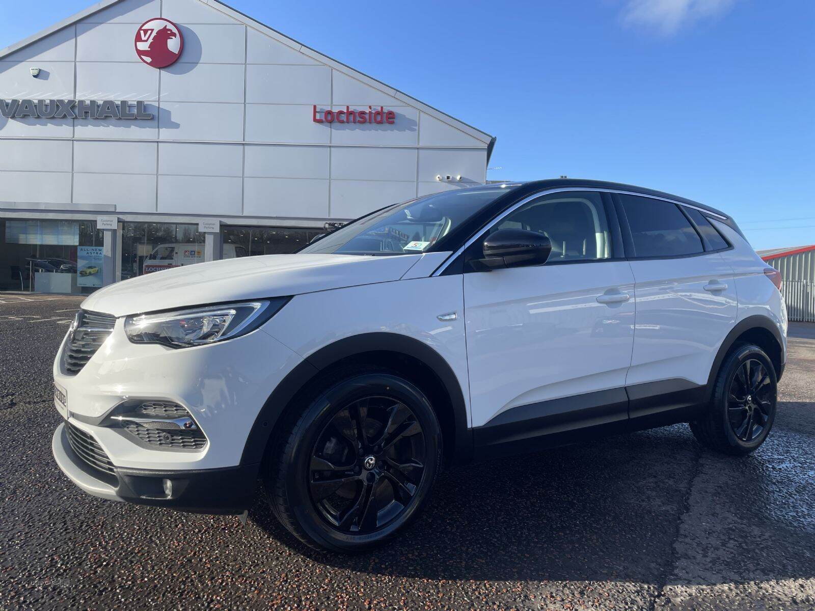 Jan 2022 Vauxhall Grandland X 1.5 Turbo D SRi Nav 5dr