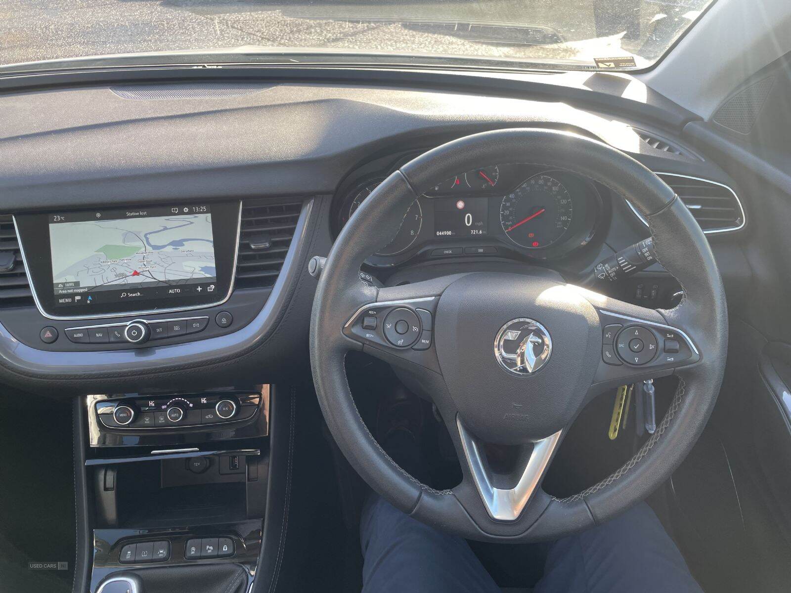 Jan 2022 Vauxhall Grandland X 1.5 Turbo D SRi Nav 5dr