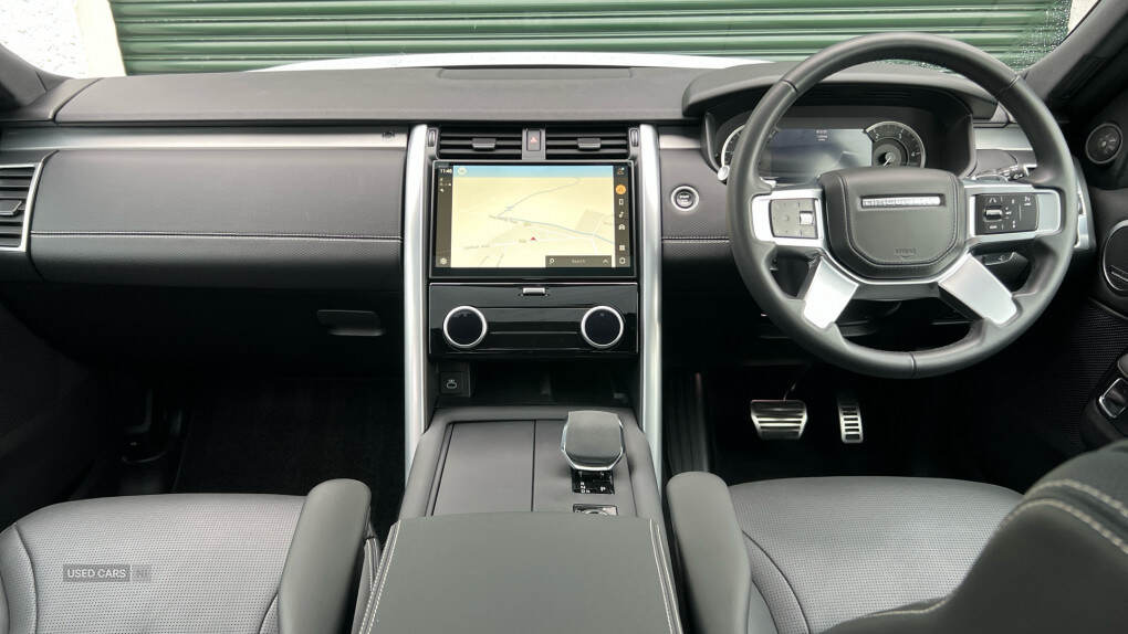 Mar 2023 Land Rover Discovery 3.0 D300 R-Dynamic HSE 5dr Auto