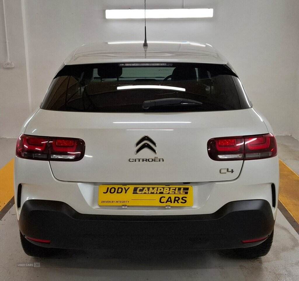 Jun 2020 Citroen C4 Cactus 1.5 BlueHDi Flair 5dr