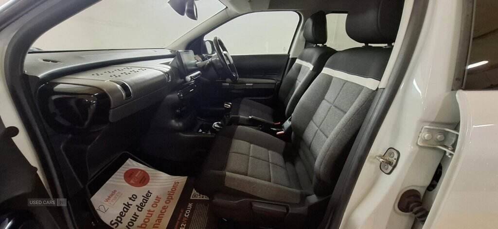 Jun 2020 Citroen C4 Cactus 1.5 BlueHDi Flair 5dr