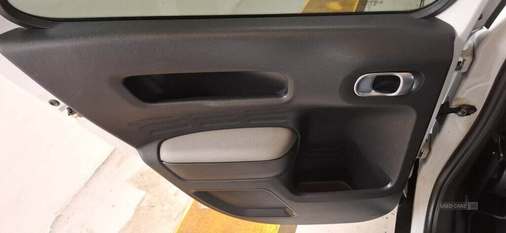 Jun 2020 Citroen C4 Cactus 1.5 BlueHDi Flair 5dr